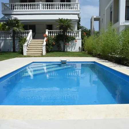 Divine Villa *