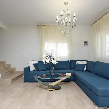 Divine Villa Toroni