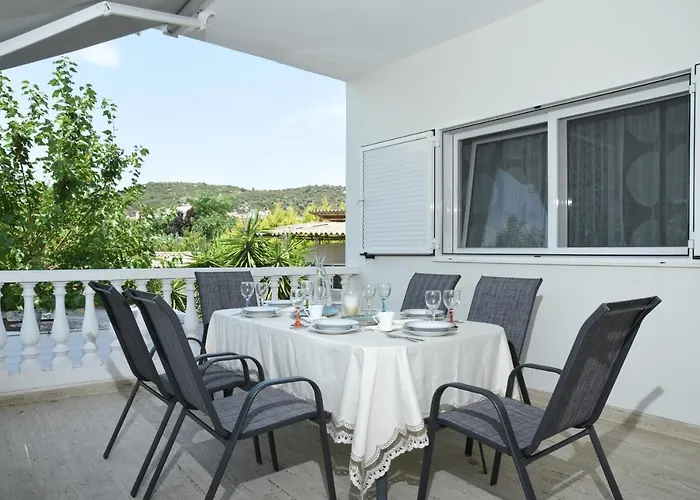 Villa Divine Toróni