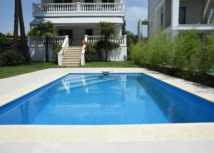 Divine Villa *